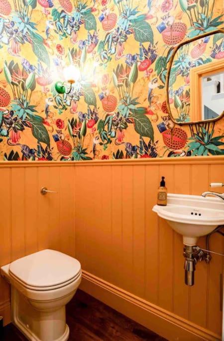 Whole House, Ensuite & Garden, 3 Bedrooms Hébergement de vacances *