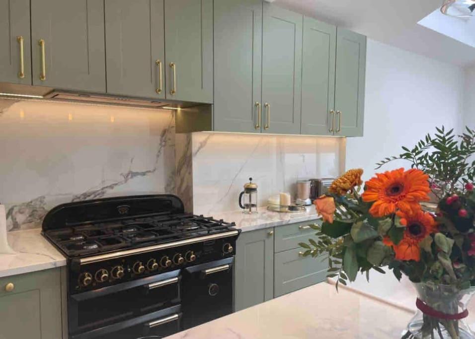 Hébergement de vacances Whole House, Ensuite & Garden, 3 Bedrooms Londres